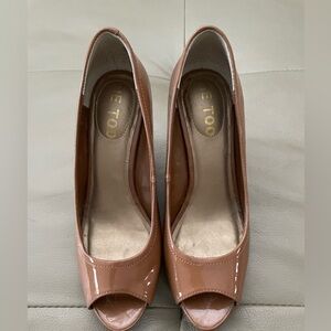 Women's Tan Patent Peep-Toe Heels